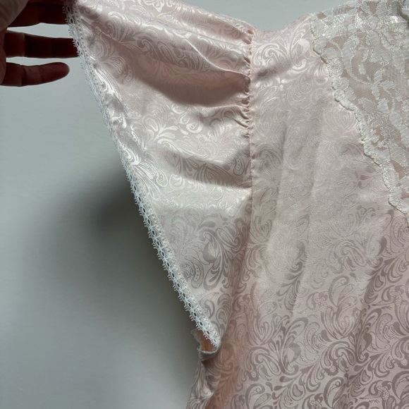 Vintage Lily‎ Of France Pale Pink Polyester Sateen Lace Trim Nightgown Sz Large - Picture 3 of 13